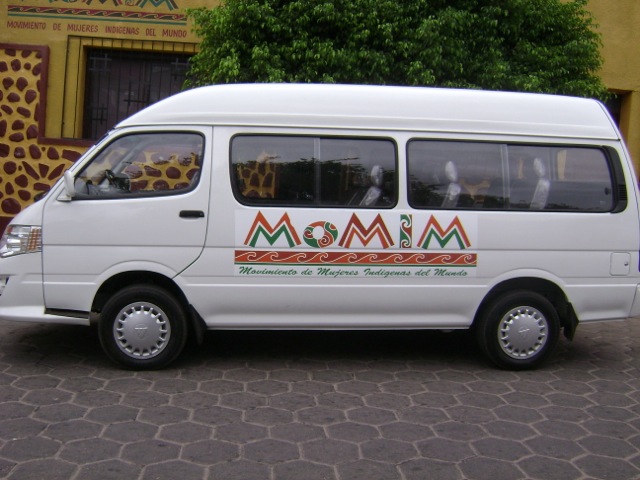 BUS MOMIM